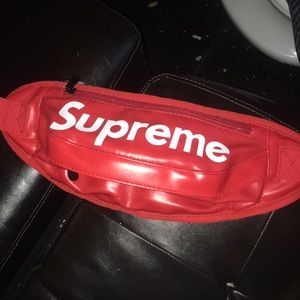 Supreme fanny pack